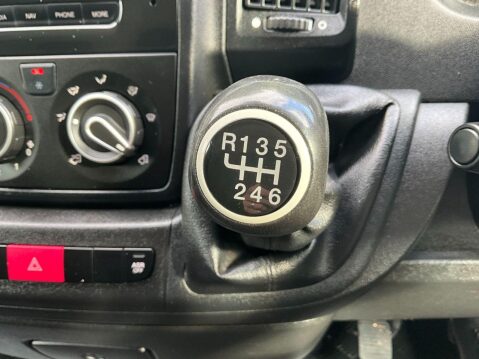 Peugeot Boxer 2.2 BLUEHDI 435 L4H2 PROFESSIONAL P/V 139 BHP 31