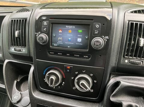 Peugeot Boxer 2.2 BLUEHDI 435 L4H2 PROFESSIONAL P/V 139 BHP 25