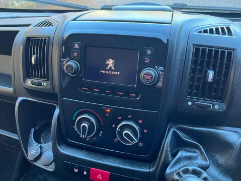Peugeot Boxer 2.2 BLUEHDI 335 L3H3 PROFESSIONAL P/V 139 BHP 23