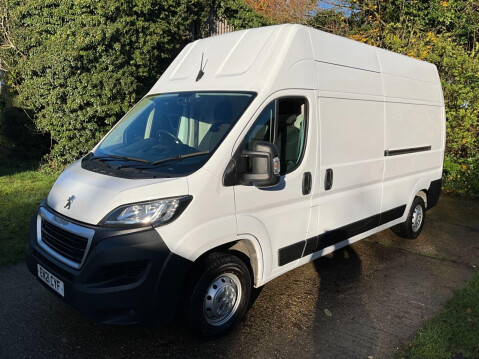 Peugeot Boxer 2.2 BLUEHDI 335 L3H3 PROFESSIONAL P/V 139 BHP 3