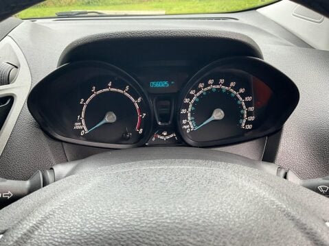 Ford Transit Courier 1.0 LIMITED 99 BHP 16