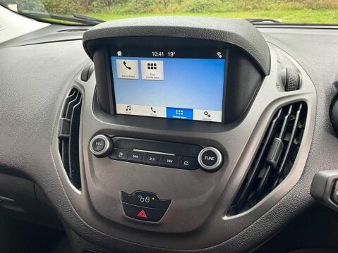Ford Transit Courier 1.0 LIMITED 99 BHP 25