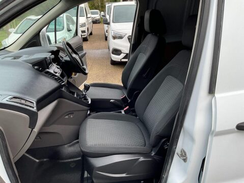 Ford Transit Connect 1.5 230 TREND DCIV TDCI 100 BHP 11