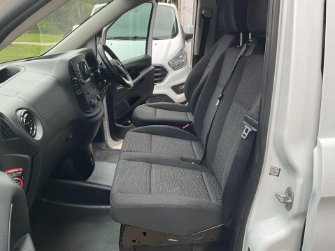 Mercedes-Benz Vito 2.0 114 CDI Progressive G-Tronic RWD L2 Euro 6 (s/s) 5dr (LWB) 12