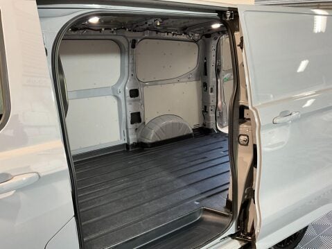 Ford Transit Custom 2.0 300 EcoBlue Limited L1 H1 Euro 6 (s/s) 5dr 10