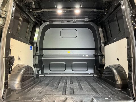 Ford Transit Custom 2.0 300 EcoBlue Limited Crew Van Auto L2 H1 Euro 6 (s/s) 5dr 10