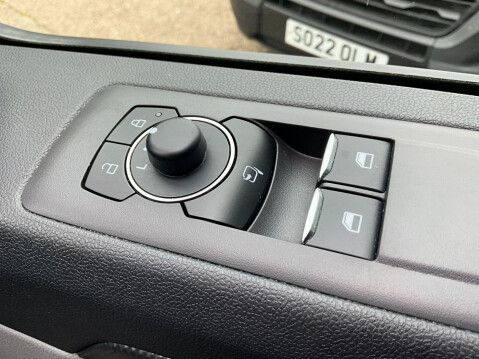 Ford Transit Custom 2.0 300 EcoBlue Limited Crew Van Auto L2 H1 Euro 6 (s/s) 5dr 54