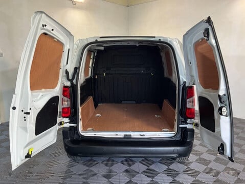 Peugeot Partner 1.5 BlueHDi 1000 Professional Premium Standard Panel Van SWB Euro 6 5dr 8
