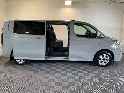 Ford Transit Custom 2.0 300 EcoBlue Limited Crew Van Auto L2 H1 Euro 6 (s/s) 5dr 8