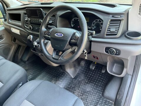 Ford Transit 2.0 350 EcoBlue Leader FWD L4 Euro 6 (s/s) 3dr 15