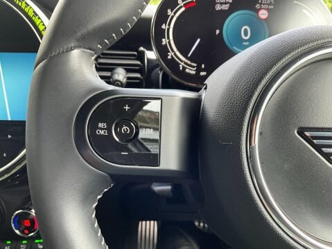 Mini Hatch 1.5 Cooper Sport Steptronic Euro 6 (s/s) 5dr 23