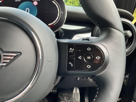 Mini Hatch 1.5 Cooper Sport Steptronic Euro 6 (s/s) 5dr 24