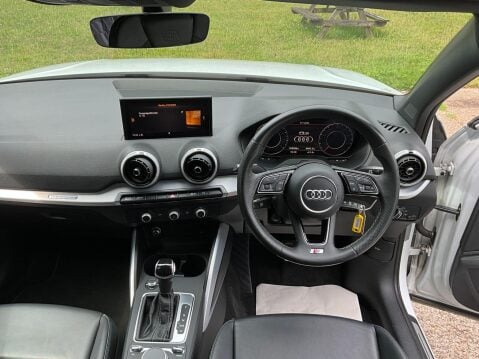 Audi Q2 1.5 TFSI CoD 35 S line S Tronic Euro 6 (s/s) 5dr 18