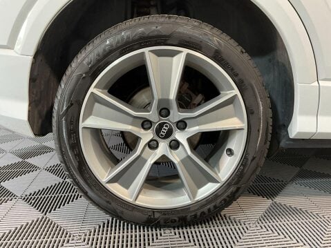 Audi Q2 1.5 TFSI CoD 35 S line S Tronic Euro 6 (s/s) 5dr 9