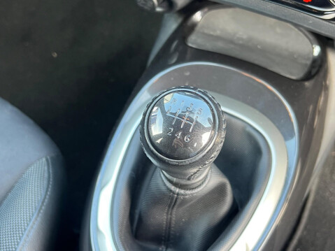 Nissan Juke 1.2 DIG-T N-Connecta Euro 6 (s/s) 5dr 32