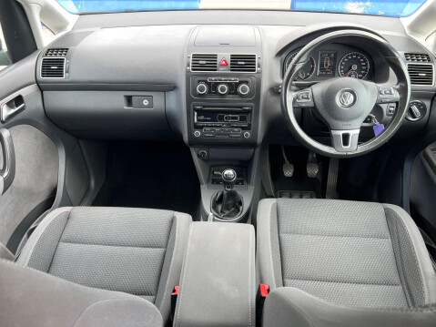 Volkswagen Touran 2.0 TDI SE Euro 5 5dr 32