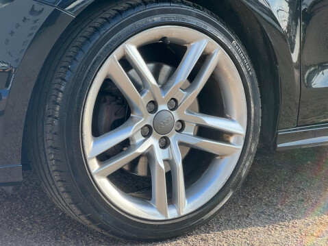 Audi A1 1.6 TDI S line Sportback Euro 5 (s/s) 5dr 32