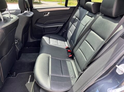 Mercedes-Benz E Class 3.0 E350 V6 BlueTEC AMG Night Edition (Premium) G-Tronic+ Euro 6 (s/s) 5dr 22