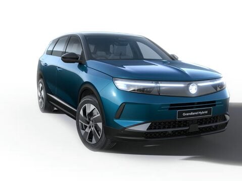 New Grandland Ultimate 1.2 136PS Hybrid from £411 per month 6.9% APR PCP 1