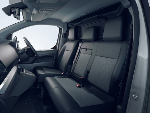 Vivaro 7