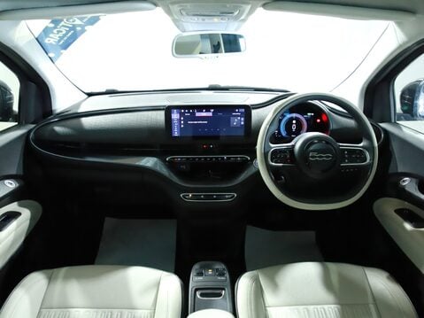Fiat 500 87kW La Prima 42kWh 3dr Auto 16