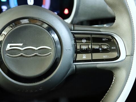 Fiat 500 87kW La Prima 42kWh 3dr Auto 29