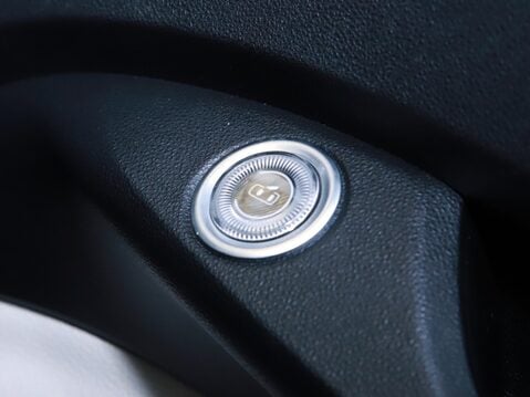 Fiat 500 87kW La Prima 42kWh 3dr Auto 9