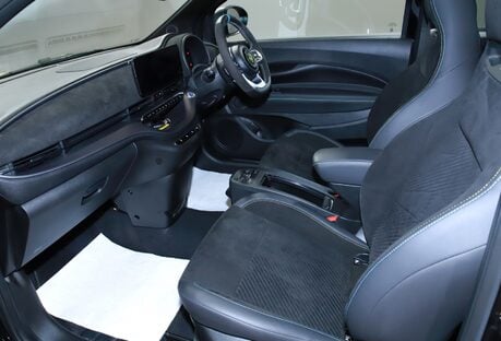 Abarth 500 114kW Turismo 42.2kWh 3dr Auto