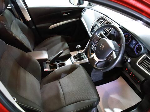 Suzuki SX4 S-Cross 1.4 Boosterjet 48V Hybrid SZ-T 5dr 18
