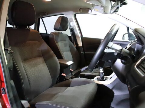 Suzuki SX4 S-Cross 1.4 Boosterjet 48V Hybrid SZ-T 5dr 19
