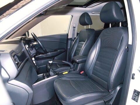 SsangYong Tivoli 1.5P Ultimate 5dr 21