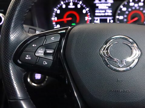 SsangYong Tivoli 1.5P Ultimate 5dr 28