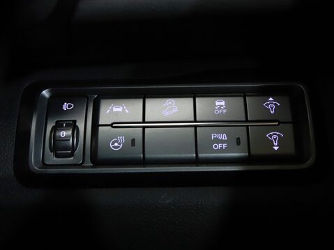 SsangYong Tivoli 1.5P Ultimate 5dr 30