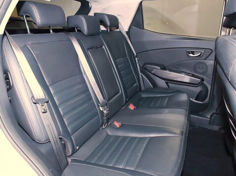 SsangYong Tivoli 1.5P Ultimate 5dr 33