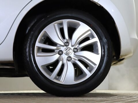 Suzuki Swift 1.0 Boosterjet SZ-T 5dr 14