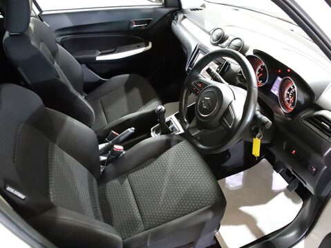 Suzuki Swift 1.0 Boosterjet SZ-T 5dr 19