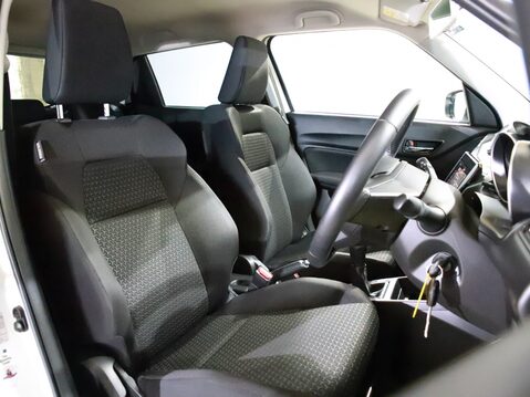 Suzuki Swift 1.0 Boosterjet SZ-T 5dr 20