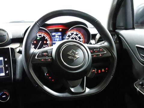 Suzuki Swift 1.2 Dualjet 83 12V Hybrid SZ5 5dr Auto 18