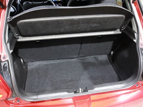 Suzuki Swift 1.2 Dualjet 83 12V Hybrid SZ5 5dr Auto 37