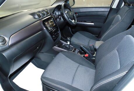 Suzuki Vitara 1.4 Boosterjet 48V Hybrid SZ-T 5dr