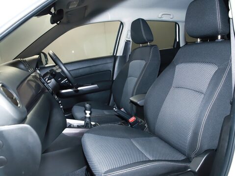 Suzuki Vitara 1.4 Boosterjet 48V Hybrid SZ-T 5dr 21