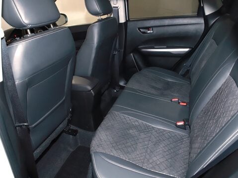 Suzuki Vitara 1.4 Boosterjet SZ5 5dr 9