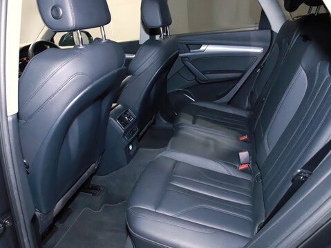 Audi Q5 2.0T FSI Quattro Sport 5dr S Tronic 34