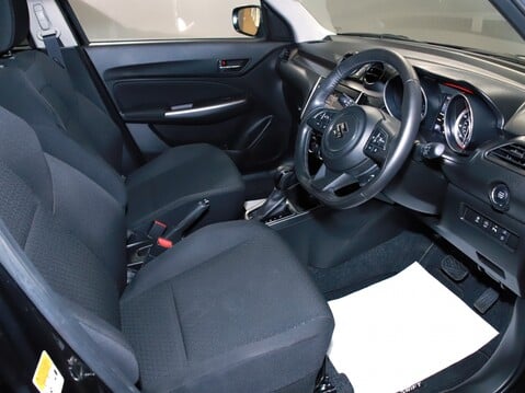 Suzuki Swift 1.2 Dualjet 83 12V Hybrid SZ5 5dr Auto 18