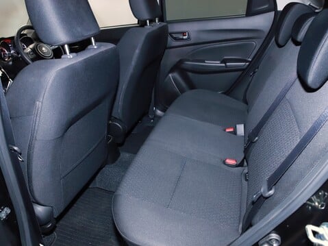Suzuki Swift 1.2 Dualjet 83 12V Hybrid SZ5 5dr Auto 34