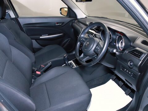 Suzuki Swift 1.2 Dualjet 83 12V Hybrid SZ5 5dr 19