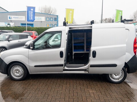Vauxhall Combo 2300 1.6 CDTI 16V 105ps H1 Van Euro 6 [Start Stop] 16