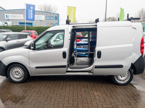 Vauxhall Combo 2300 1.6 CDTI 16V 105ps H1 Van Euro 6 [Start Stop] 17