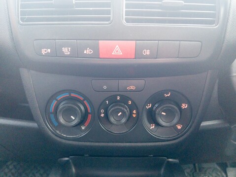 Vauxhall Combo 2300 1.6 CDTI 16V 105ps H1 Van Euro 6 [Start Stop] 29
