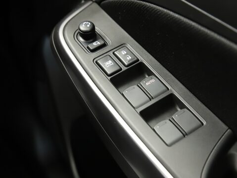 Suzuki Swift 1.2 Dualjet 83 12V Hybrid SZ5 5dr Auto 12